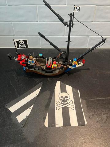 Lego 6268 Pirates Renegade Runner beschikbaar voor biedingen