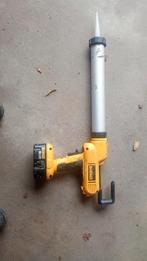 Elektrische Dewalt kitspuit 18v, Ophalen of Verzenden, Gebruikt
