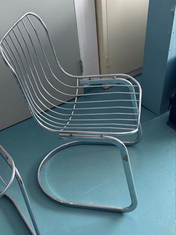 Buisframe stoelen beschikbaar voor biedingen