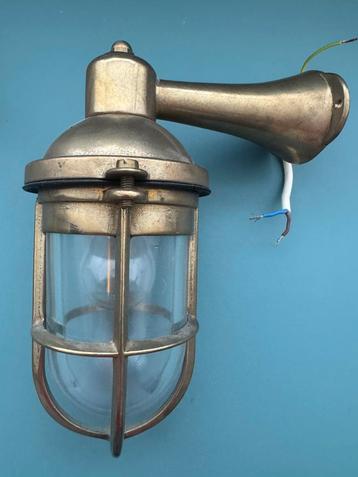 Originele messing scheepslamp beschikbaar voor biedingen