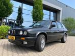 BMW E30 touring bouwjaar 1990 diamantzwart metalic, Auto's, BMW, 4 cilinders, 1796 cc, Zwart, Handgeschakeld