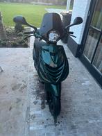 Piaggo zip E5 full option 2024, Fietsen en Brommers, Scooters | Piaggio, Ophalen, Zo goed als nieuw, Benzine, Zip