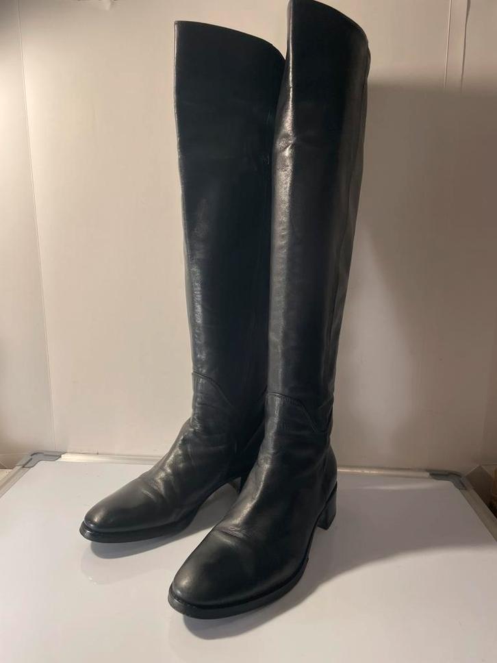 Italy Knee High Boots Full Black Soft Leather EU 38, Kleding | Dames, Schoenen, Zo goed als nieuw, Hoge laarzen, Zwart, Ophalen of Verzenden