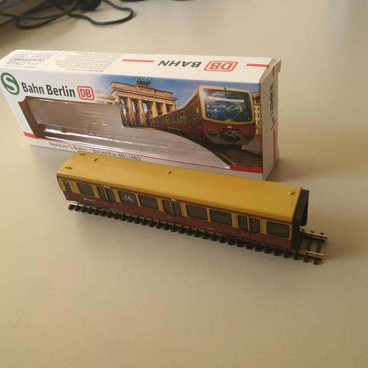 Lemke TT BR 481 S-Bahn Berlijn (ongemotoriseerd), Hobby en Vrije tijd, Modeltreinen | H0, Zo goed als nieuw, Locomotief, Gelijkstroom