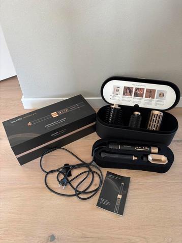 Navado easystyler pro 6 in 1 zwart goud zo goed als nieuw  beschikbaar voor biedingen