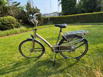 Nette batavus stadsfiets beschikbaar voor biedingen