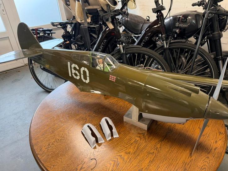 P40 Warhawk met RCGF Stinger 15cc benzinemotor warbird rc, Hobby en Vrije tijd, Modelbouw | Radiografisch | Vliegtuigen, Nieuw