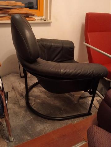 Vintage design Floating fauteuil  beschikbaar voor biedingen