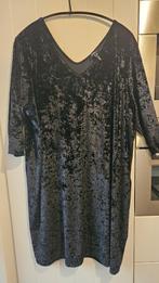 Feestelijke Velvet jurk van Yesta, maat 4 (52), Kleding | Dames, Grote Maten, Ophalen of Verzenden, Jurk, Zwart, Nieuw