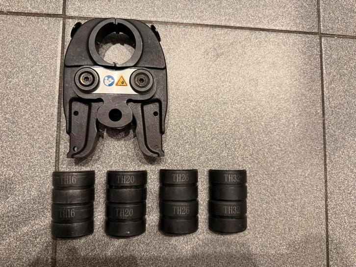 Moederbek met persringen th henco 16-20-26-32, Doe-het-zelf en Verbouw, Gereedschap | Handgereedschap, Nieuw, Ophalen