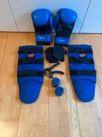 Boksset - Handschoenen, scheenbeschermers, bandages, Ophalen of Verzenden, Zo goed als nieuw