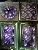 Paarse kerstballen, Ophalen