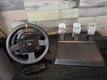 Thrustmaster TX Racing Wheel Leather Edition beschikbaar voor biedingen
