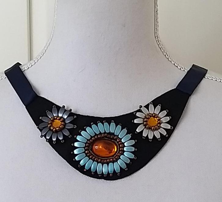 Croft & Barrow zwarte bloemen kraaltjes statement ketting, Sieraden, Tassen en Uiterlijk, Kettingen, Nieuw, Overige materialen