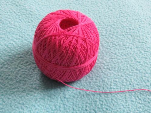 Nieuw bolletje dun haakkatoen roze 46 gram voor naald 1, Hobby en Vrije tijd, Breien en Haken, Nieuw, Breien of Haken, Wol of Garen