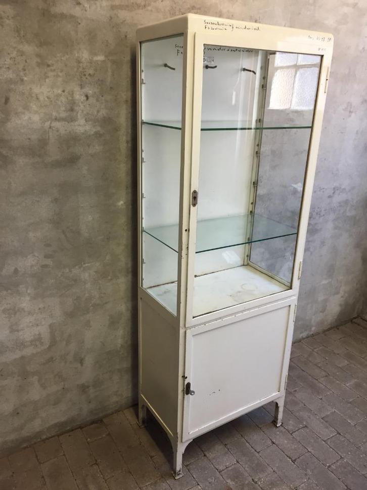 Vintage stalen dokterskast | medicijnkast | ziekenhuiskast, Huis en Inrichting, Kasten | Vitrinekasten, Gebruikt, 150 tot 200 cm
