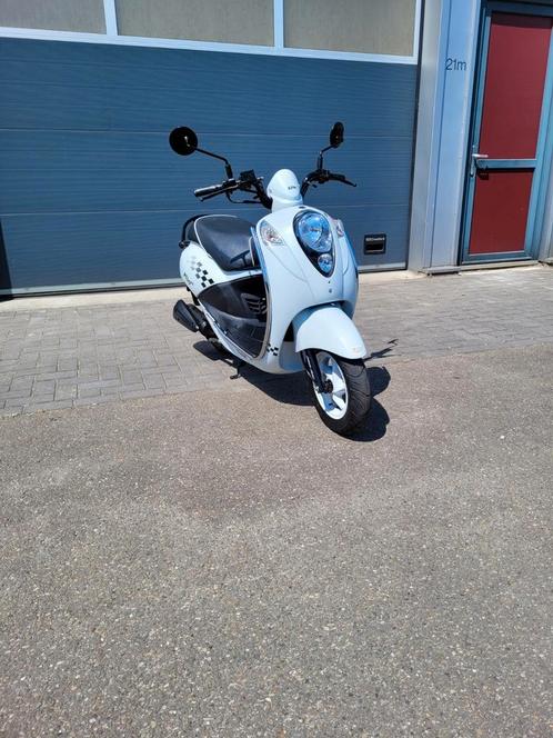 Sym mio 50 / 45 km / 4 takt, Fietsen en Brommers, Snorfietsen en Snorscooters, Gebruikt, SYM, Benzine, Ophalen