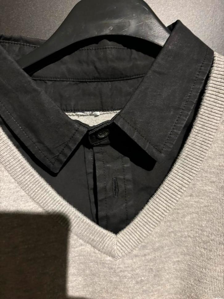 # Schitterende Grijze trui met zwarte kraag - Maat M, Kleding | Heren, Truien en Vesten, Zo goed als nieuw, Maat 48/50 (M), Grijs