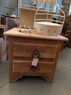 Landelijk brocante ladekast, Studio Larilo, 1 of 2 laden, Zo goed als nieuw, Minder dan 100 cm
