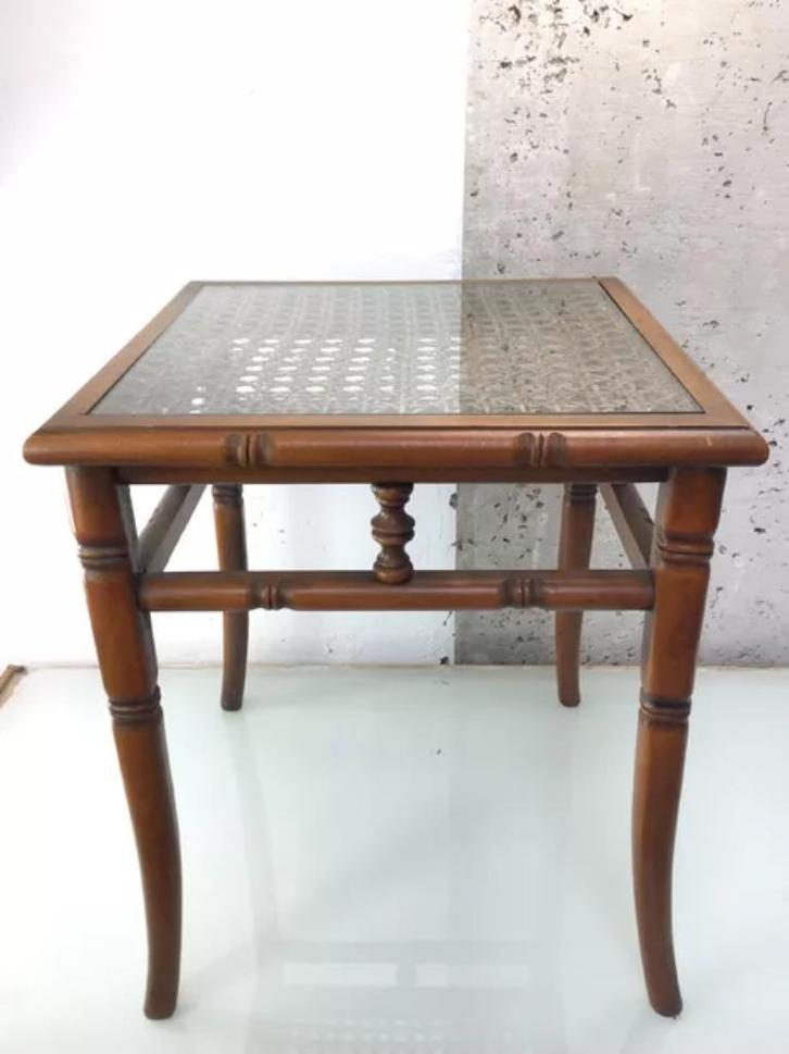 Giorgetti Bijzettafel met Glasplaat en Webbing, Huis en Inrichting, Tafels | Bijzettafels, Zo goed als nieuw, Rond, 45 tot 60 cm