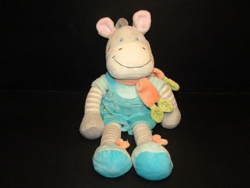 NICOTOY EZEL PAARD VELOURS GRIJS/WIT MET LICHTBLAUW SHIRTJE, Kinderen en Baby's, Speelgoed | Knuffels en Pluche, Zo goed als nieuw