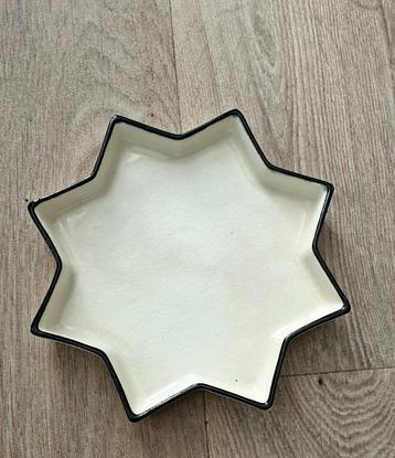 Unieke Vintage Porseleinen stervormige schaaltjes. beschikbaar voor biedingen