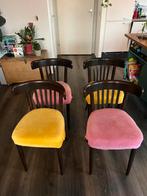 4 retro kroegstoelen: 2 geel, 2 roze, Huis en Inrichting, Ophalen, Gebruikt, Overige kleuren, Vier