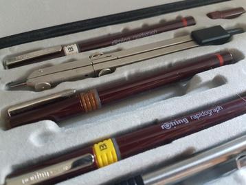 Rotring set in originele doos, met passer en pennen beschikbaar voor biedingen