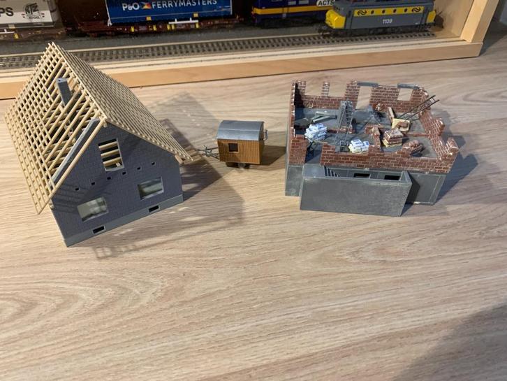 Huizen in aanbouw  Faller  130307, Hobby en Vrije tijd, Modeltreinen | H0, Gebruikt, Brug, Tunnel of Gebouw, Gelijkstroom of Wisselstroom