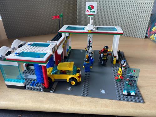 Lego 7993 Gas Station, Kinderen en Baby's, Speelgoed | Duplo en Lego, Zo goed als nieuw, Lego, Complete set, Ophalen of Verzenden