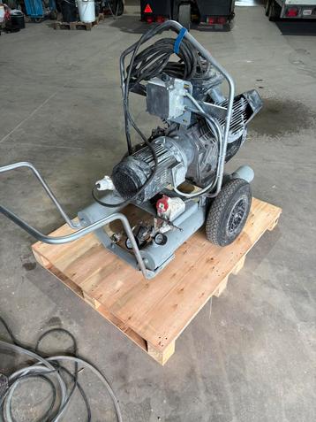 Spack / bouw / straal 380v / 5,5kw . Atlas Copco compressor beschikbaar voor biedingen