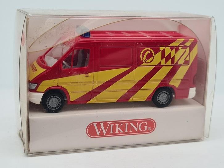 Mercedes Sprinter brandweer - Wiking 1/87, Hobby en Vrije tijd, Modelauto's | 1:87, Zo goed als nieuw, Auto, Wiking, Verzenden