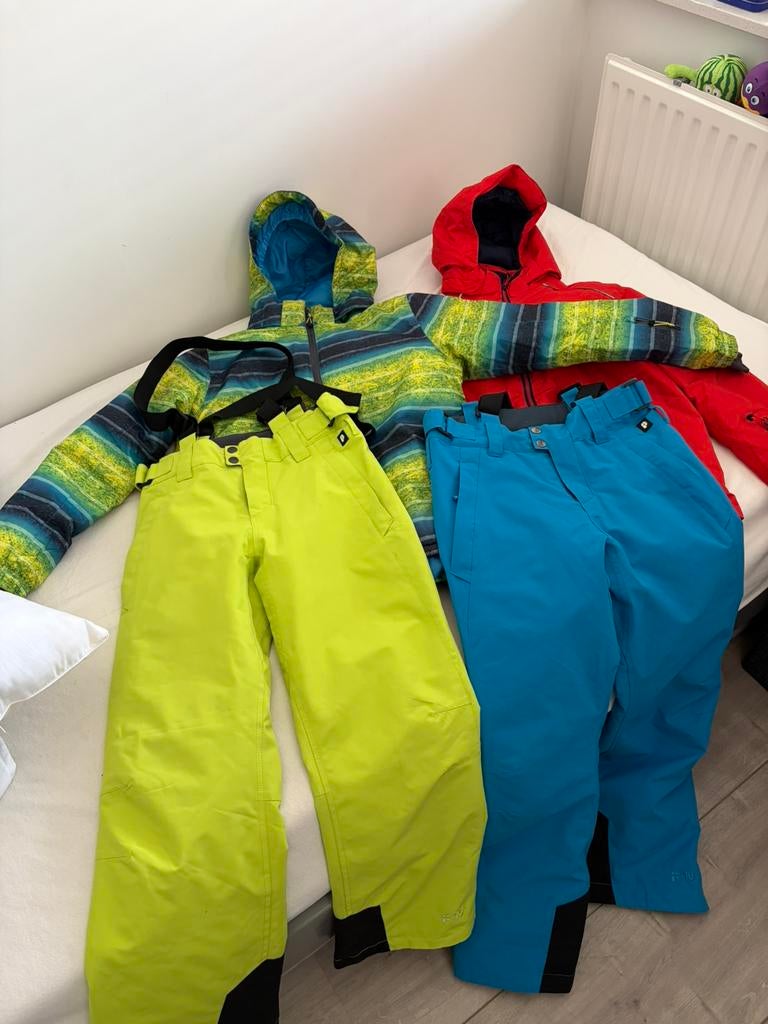Skikleding maat 152, Kleding | Heren, Wintersportkleding, Ophalen of Verzenden, Zo goed als nieuw, Overige maten, Broek