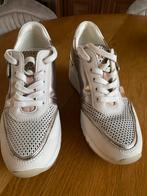 Dames schoenen sneakers maat 38 zgan, Ophalen, Zo goed als nieuw, Sneakers of Gympen