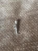 Zilveren Microfoon Bedeltje, Nieuw, Ophalen of Verzenden, Met bedels of kralen, Zilver