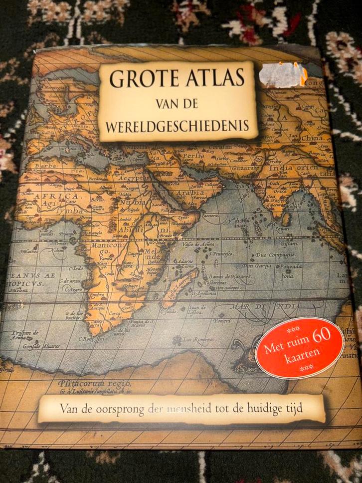 Grote Atlas van de Wereldgeschiedenis, Boeken, Atlassen en Landkaarten, Zo goed als nieuw, Overige atlassen, Wereld, 1800 tot 2000