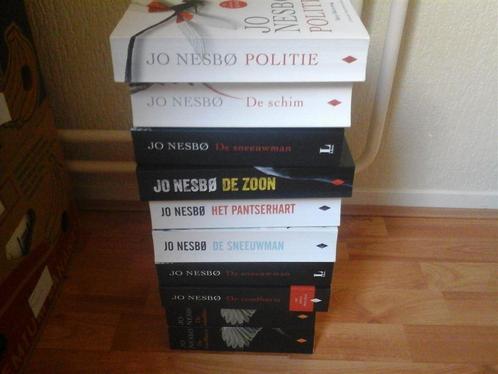 jo nesbo-74 stuks-uitstekende staat-losse verkoop stuks-uits, Boeken, Thrillers, Zo goed als nieuw, Nederland, Ophalen of Verzenden
