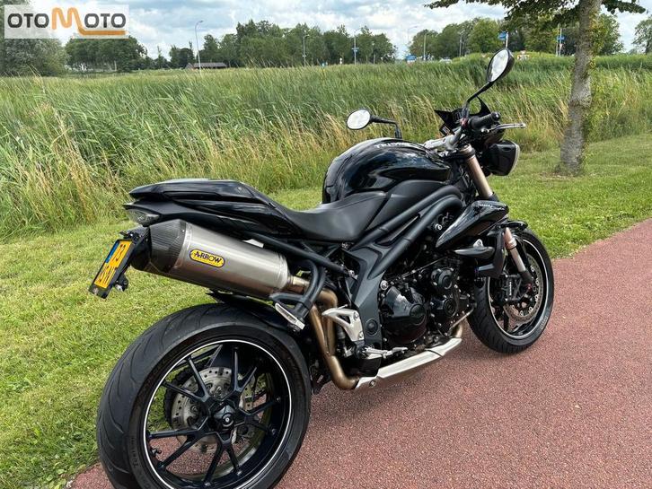 TRIUMPH SPEED TRIPLE   1050 94 EDITION (bj 2016), Motoren, Motoren | Triumph, Bedrijf, Naked bike, meer dan 35 kW, 3 cilinders