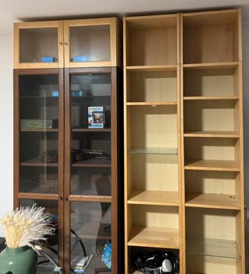 Ikea billy bookcase with glass doors - afbeelding 1