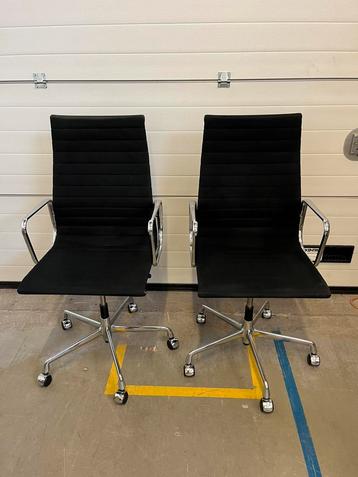 2x originele Vitra EA119 bureaustoel zwart chroom hopsak beschikbaar voor biedingen