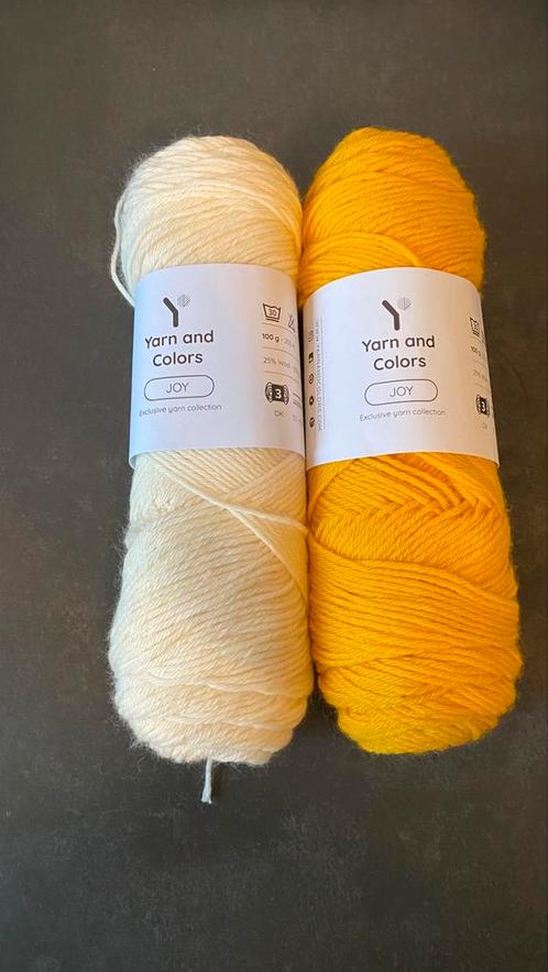 Twee bollen Yarn and Colors - Joy, Hobby en Vrije tijd, Breien en Haken, Zo goed als nieuw, Breien of Haken, Wol of Garen, Ophalen of Verzenden