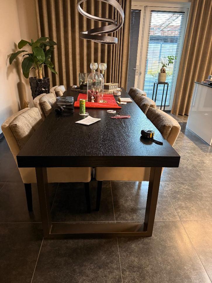 ZGAN eetkamer tafel, Huis en Inrichting, Tafels | Eettafels, Zo goed als nieuw, 50 tot 100 cm, 150 tot 200 cm, Vijf personen of meer