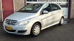 Mercedes-Benz B-Klasse 1.5 B160 5DRS 2011 Grijs, Auto's, Voorwielaandrijving, Trekhaak, 1498 cc, Zwart
