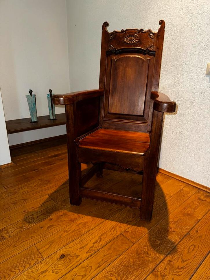 Antieke Eikenhouten Stoel met Armleuningen, Antiek en Kunst, Antiek | Meubels | Stoelen en Banken, Ophalen