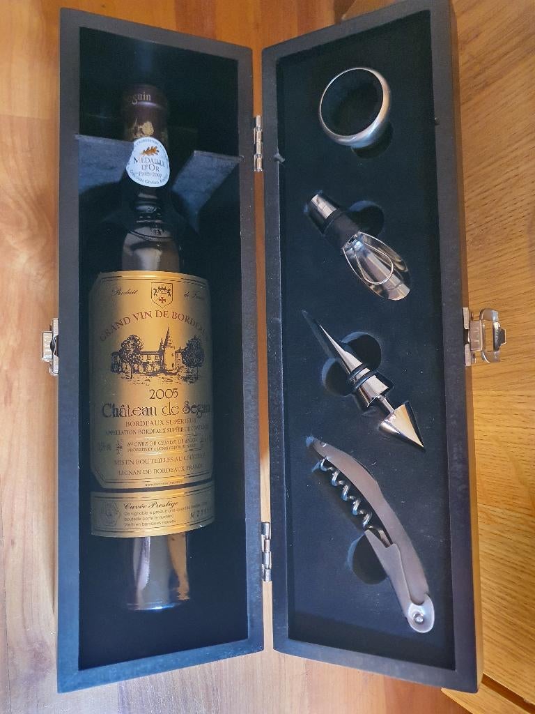 Château de Seguin 2005 Giftset + Wijnaccessoires, Ophalen of Verzenden, Frankrijk, Rode wijn