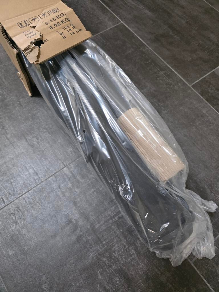 Parasol nieuw in doos compleet zwart 2x3 mtr, Ophalen of Verzenden