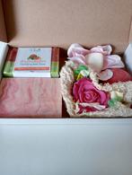 Badset met zeep en bloemvormige zeepjes, Ophalen of Verzenden, Nieuw, Bad & Douche