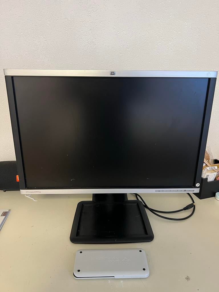 HP LA2405wg Monitor - 24 inch Full HD, Gebruikt, In hoogte verstelbaar, Full HD, Ophalen of Verzenden