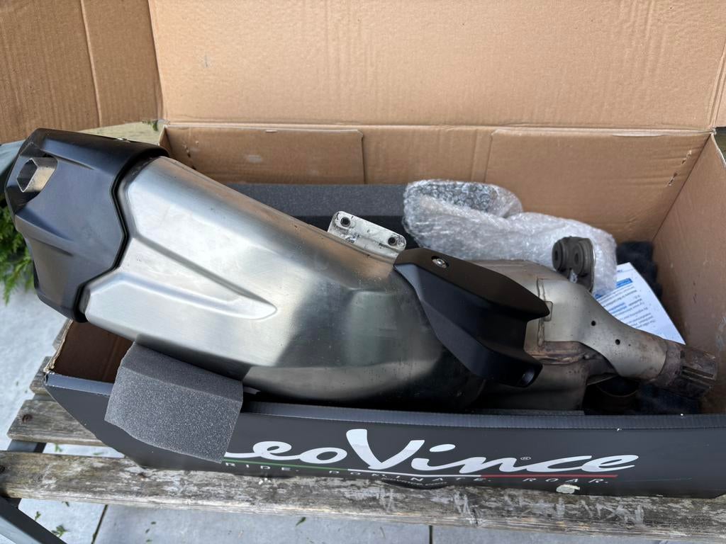 Originele uitlaat BMW F 900 XR / F 900 R, Motoren, Ophalen
