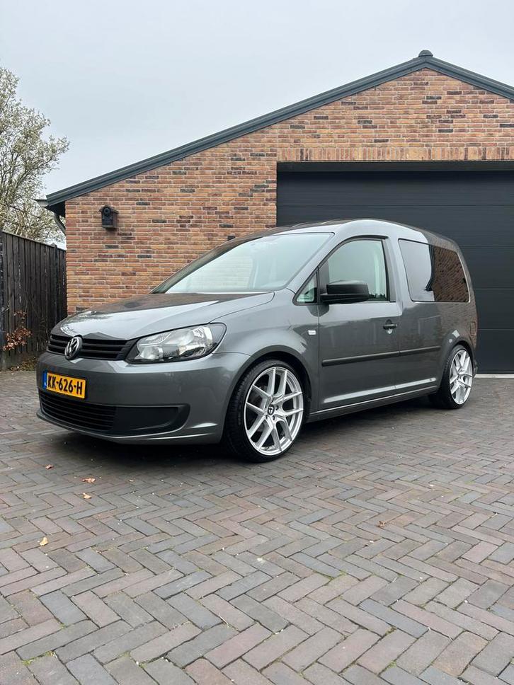Volkswagen Caddy 1.2 TSI 63KW 2012 Grijs, Auto's, Volkswagen, Particulier, Caddy Combi, Adaptive Cruise Control, Airbags, Bluetooth